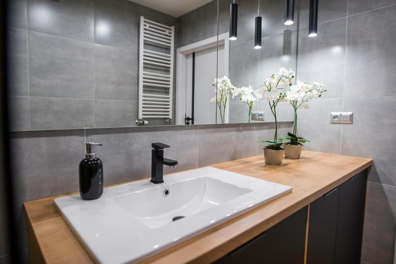 Nowoczesny Apartament Na Warmii I Mazurach Z Garazem Biskupiec  Exterior photo
